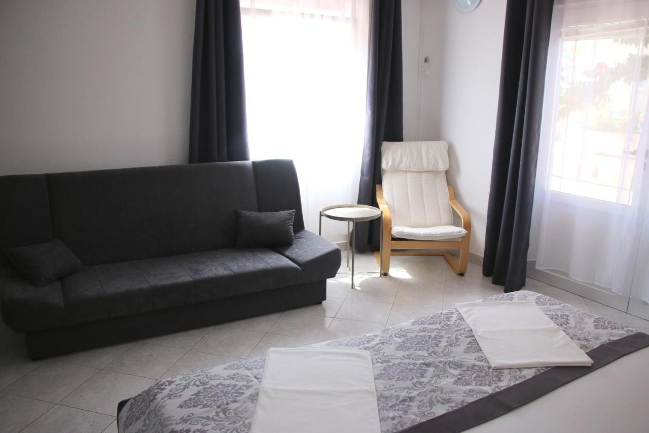Apartments Gavric Трогир Екстериор снимка
