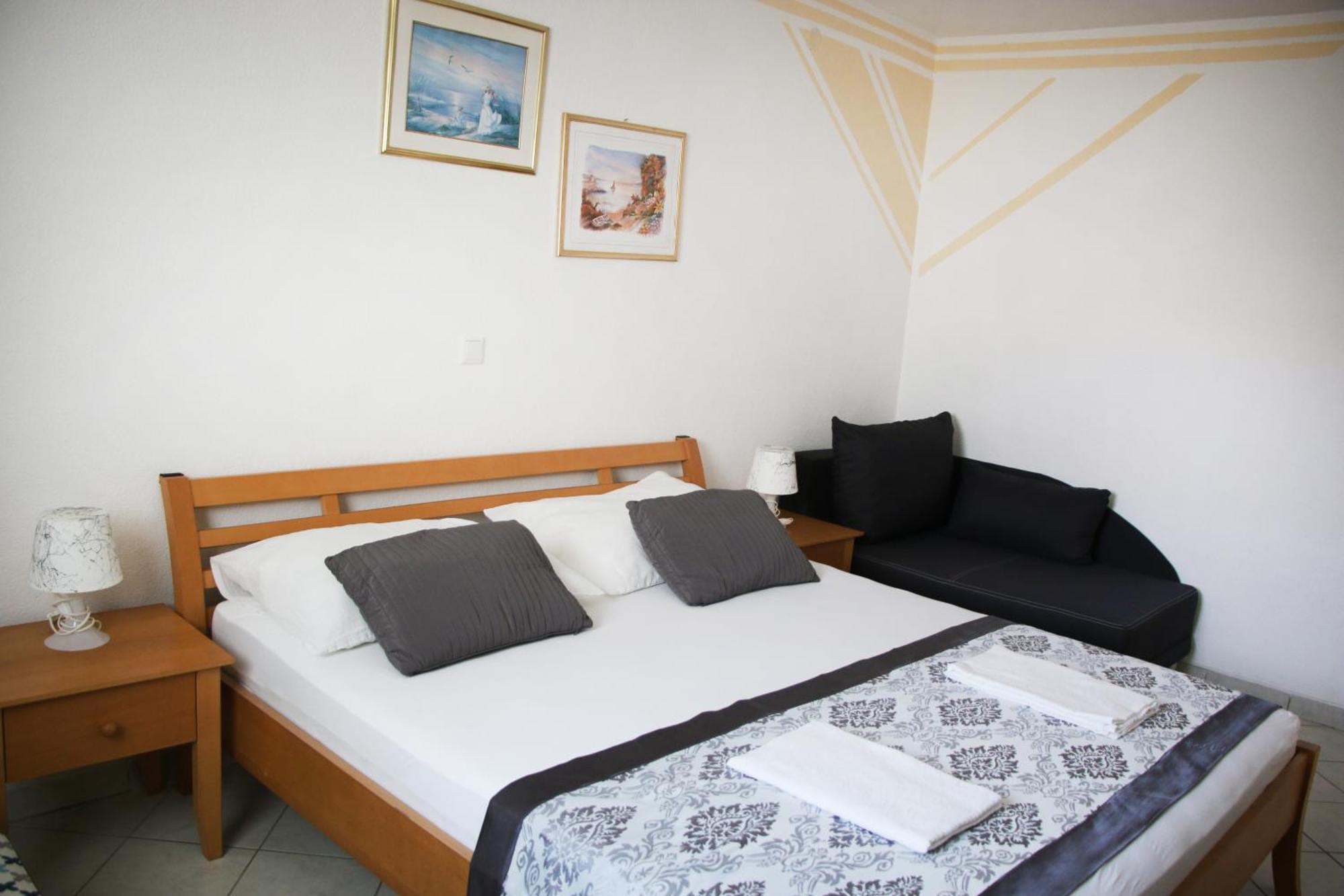 Apartments Gavric Трогир Екстериор снимка