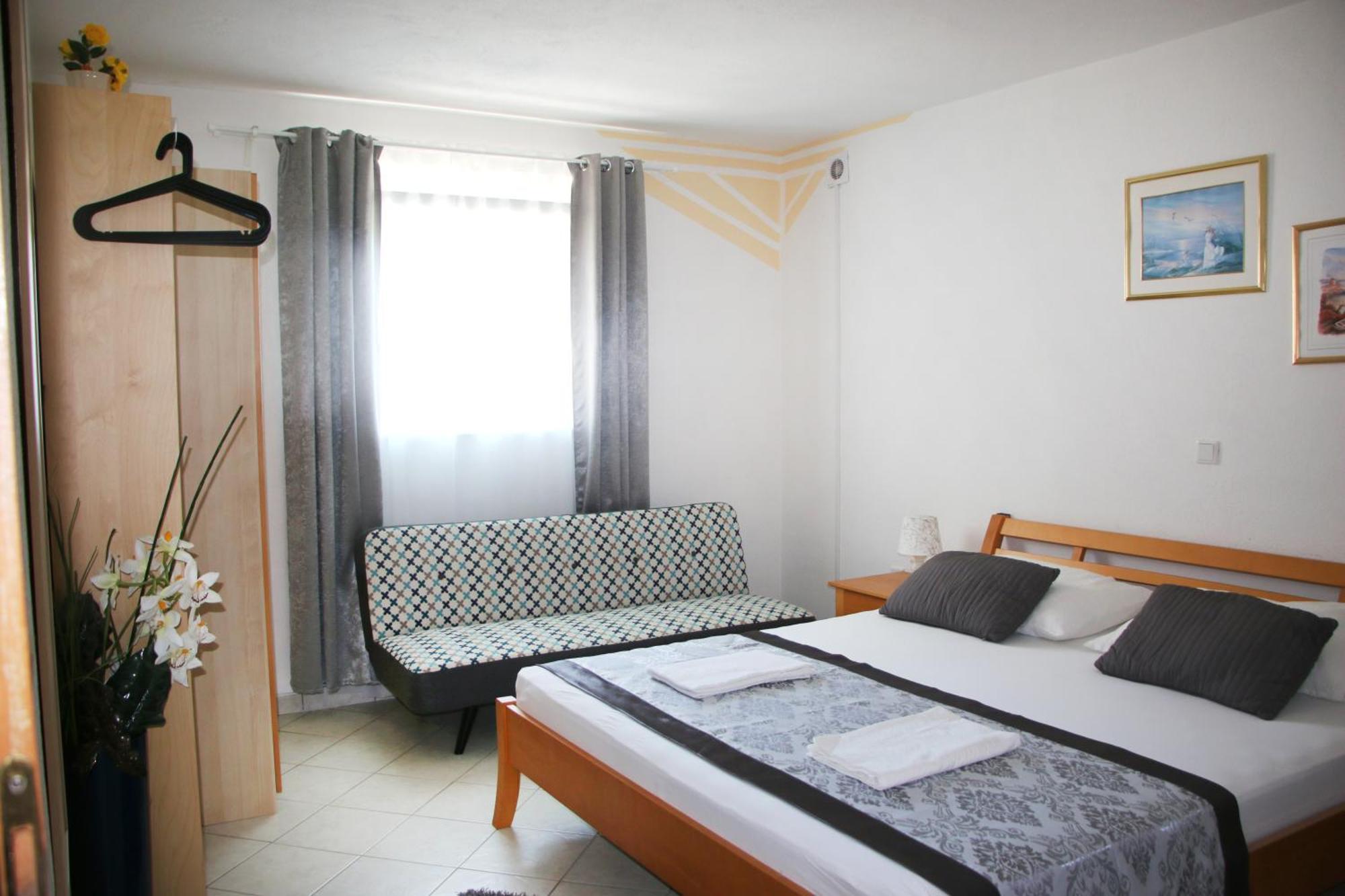 Apartments Gavric Трогир Екстериор снимка